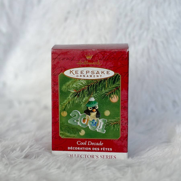 hallmark Ornament Cool Decade 2001 Christmas - Picture 1 of 1